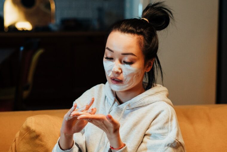 5 Beauty Devices You Should Add to Your Skincare Routine