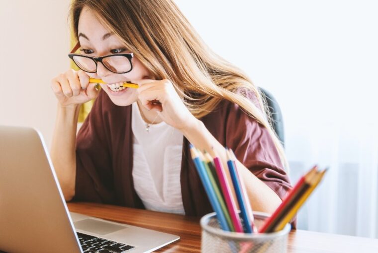 10 Professional Email Responses For When You Don’t Want To Deal